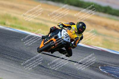 media/Aug-13-2023-CRA (Sun) [[1cfc37a6fb]]/Race 4 400 Superbike/Race/